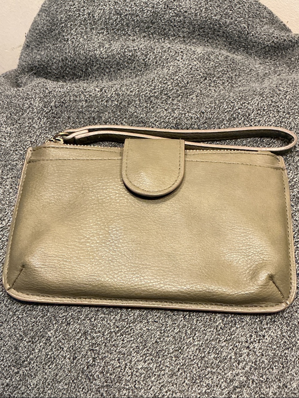 Universal Thread Olive Green Wristlet Clutch with Strap